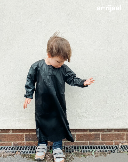 Shiny Black Emirati Thobe for Babies & Children - Image 2