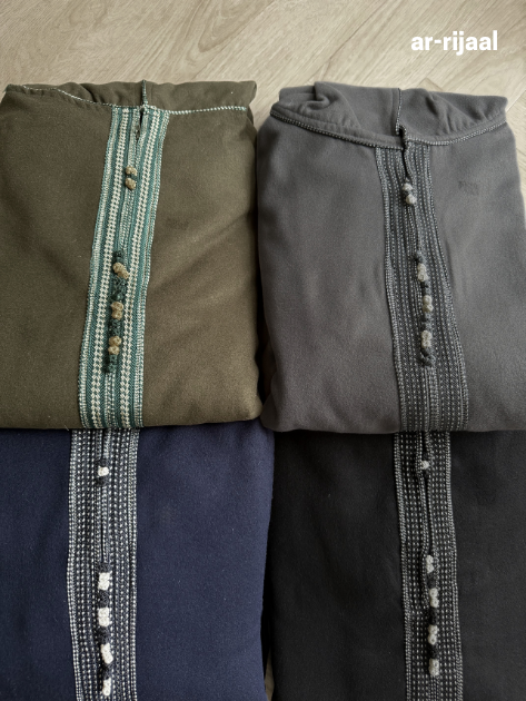 MOROCCAN WINTER: Olive Green & Cream Hooded Thick Moroccan Thobe - Image 2